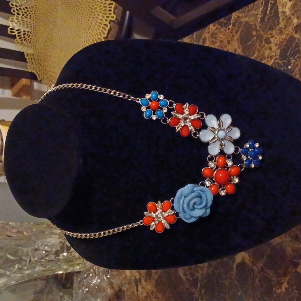 Necklace - Picture 3 of 3